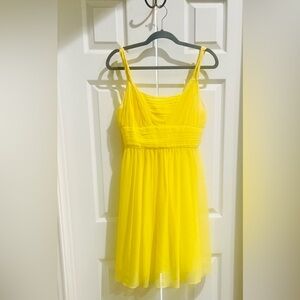 NWT Banana Republic Dress Size 6 in Yellow Silk